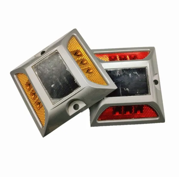 Cat Eye Road Stud Solar Road Stud with Embedded Reflector