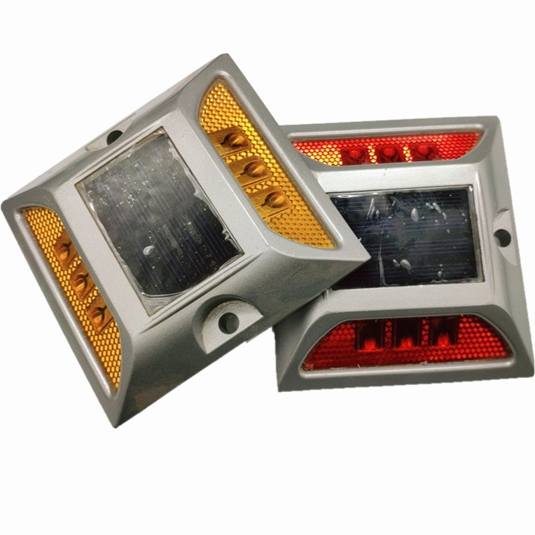 Cat Eye Road Stud Solar Road Stud with Embedded Reflector