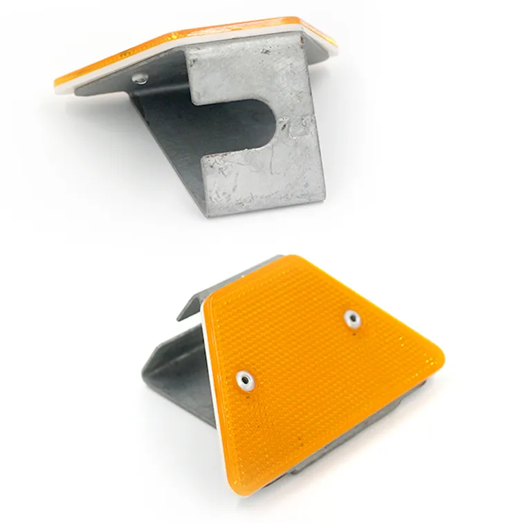 Double Way Trapezoid Reflective Steel Delineator