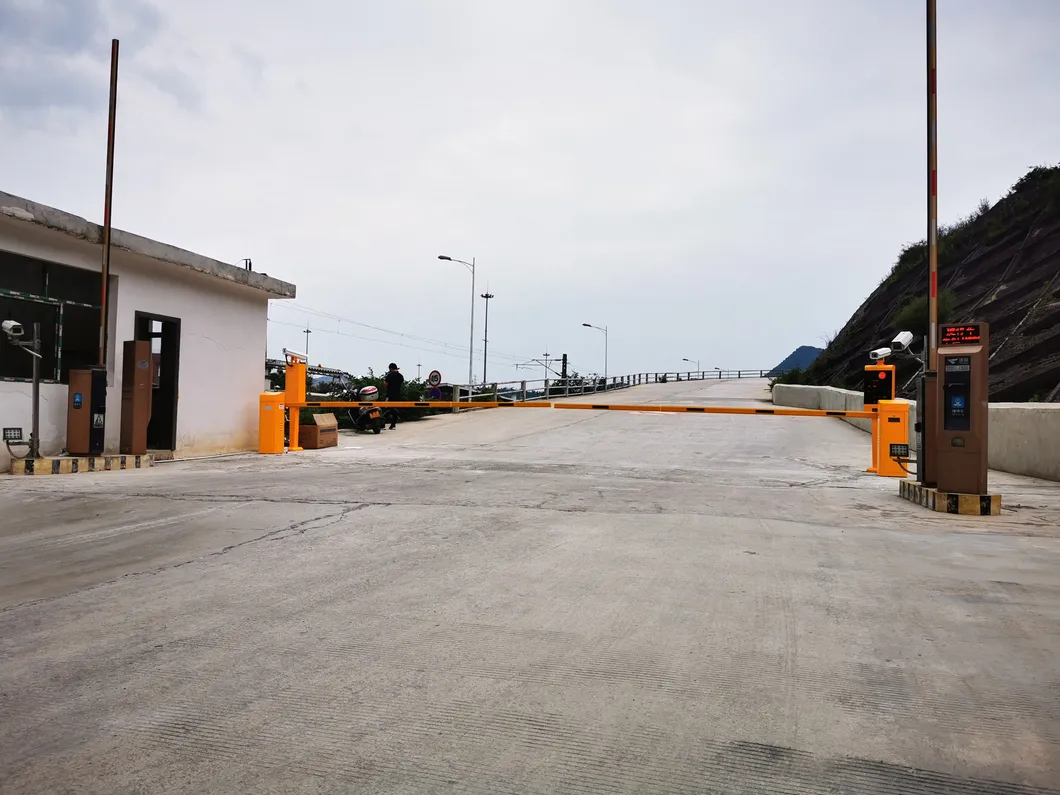 Economical and Efficient Automatic Lifting Boom Barrier Gate Parking Systems