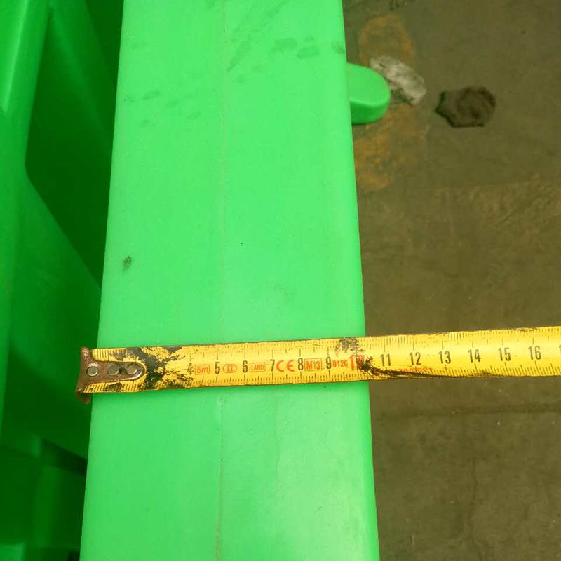 Good Quality Plastic Filled with Water or Sand Traffic Barrier