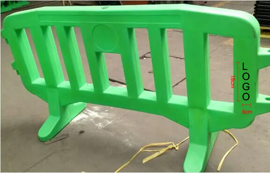 Green Driveway Barrier Go Kart Plastic Barriers for Sale