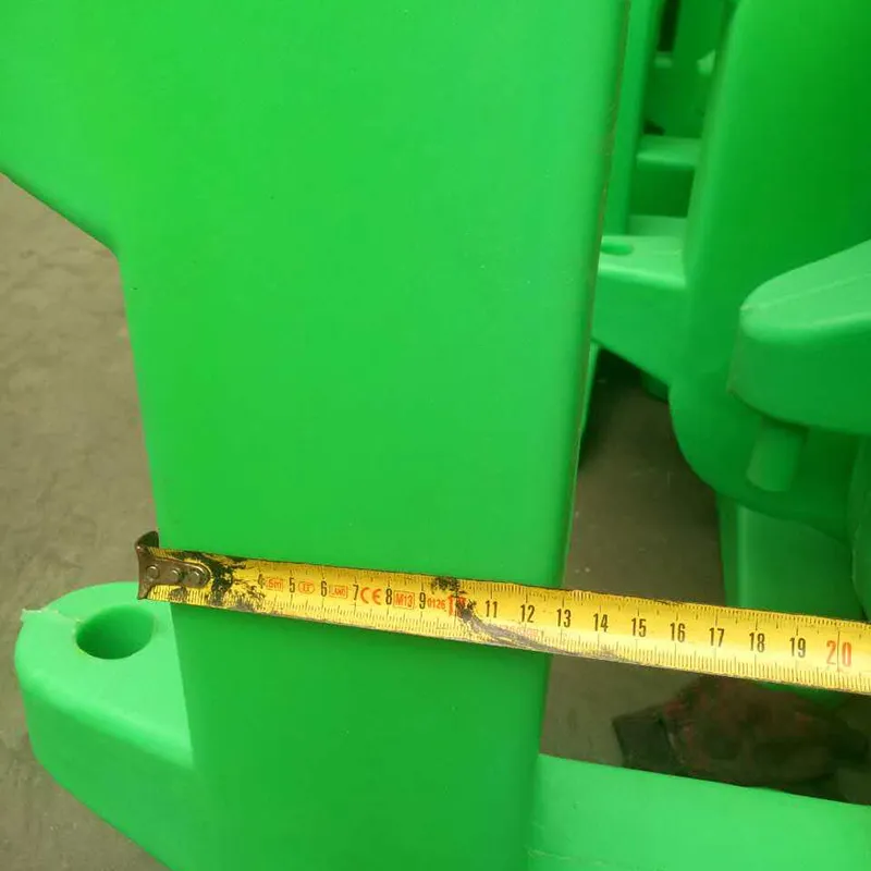 Green Driveway Barrier Go Kart Plastic Barriers for Sale