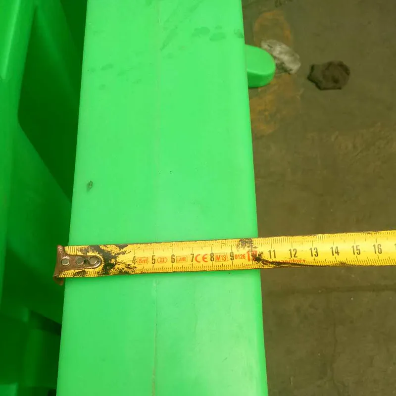 Green Driveway Barrier Go Kart Plastic Barriers for Sale