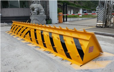 High Quality Stainless Steel Hydraulic & Retractable Road Blocker