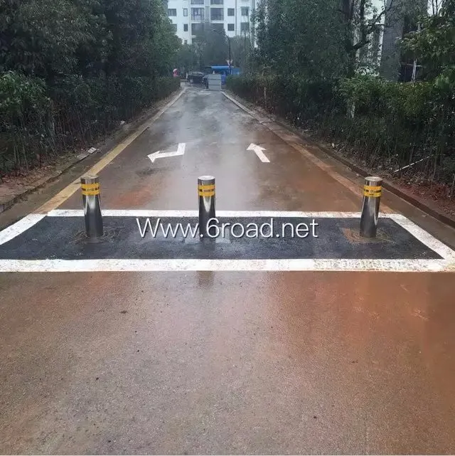 High Quality Stainless Steel Hydraulic & Retractable Road Blocker