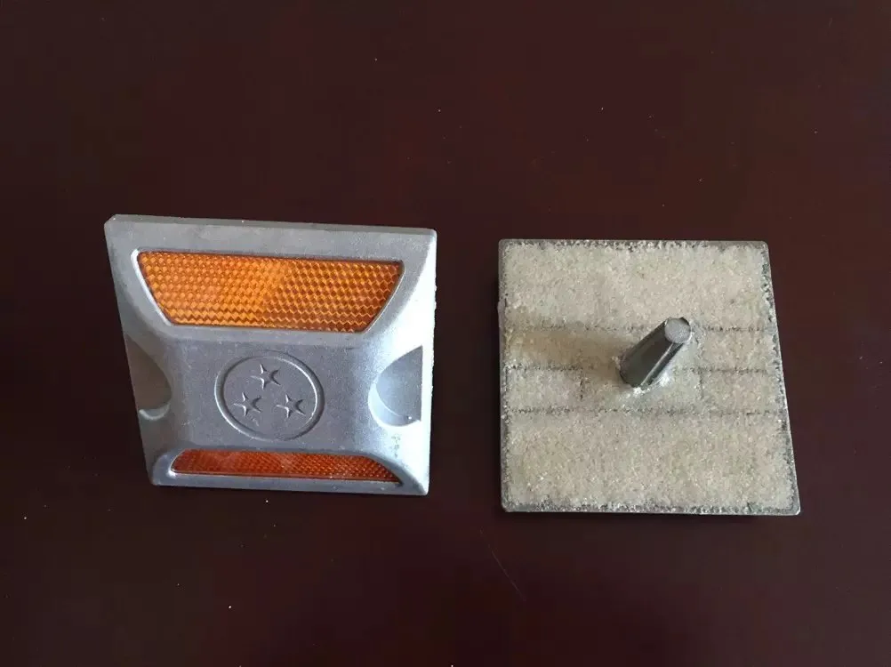Solar Cat Eye Aluminum LED Road Marker Stud Light