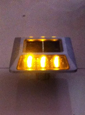 Solar LED Aluminium Road Stud with Stand