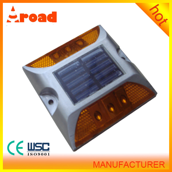 Solar LED Traffic Road Stud for Sale
